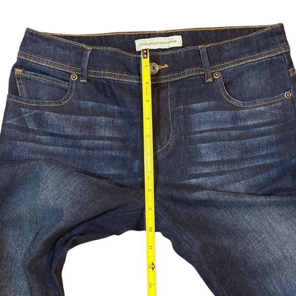 Chico’s Platinum Denim Ultimate Fit, Size 4 (Chico’s Size 0) - Picture 7 of 8